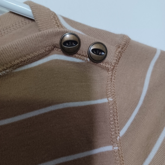 Ladies top - Picture 5 of 5